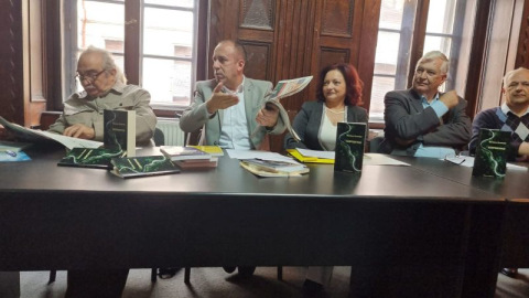 PHOTO-2022-12-09-15-38-02