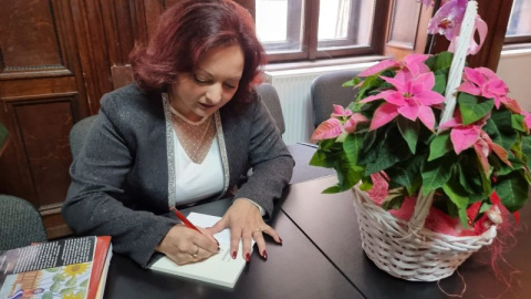 PHOTO-2022-12-09-15-38-04