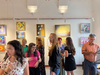 c2720ea1-08ce-4e75-bda4-25653ebee7fe