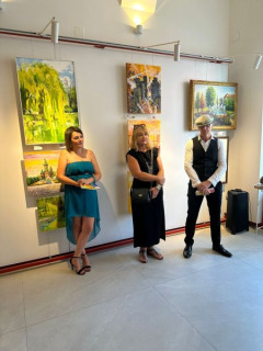 ab1628b4-1cfb-444c-afe5-b4598294a0a1